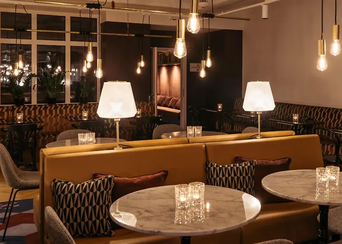 Schani Salon Hotel 4*