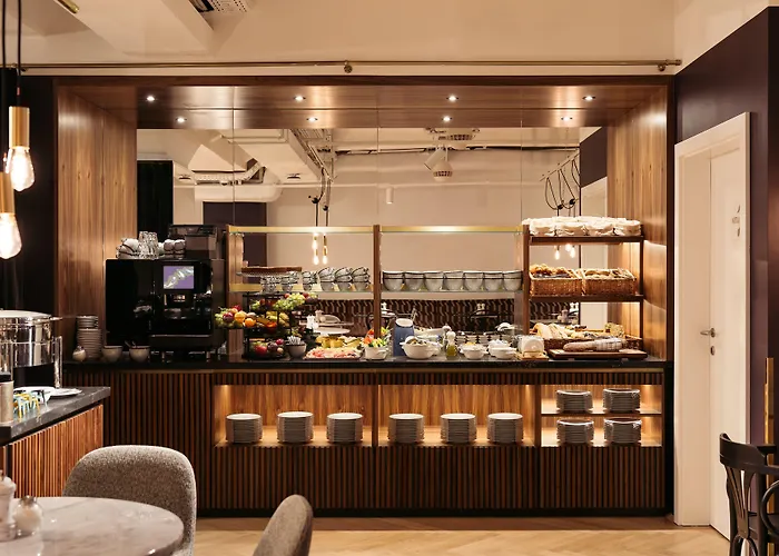 Schani Salon 4*